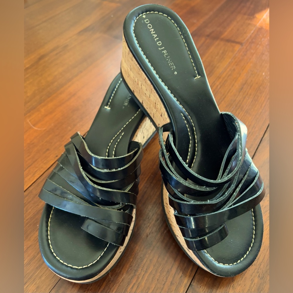Donald J. Pliner “Sheena2” cork wedge sandal. Size 7.5